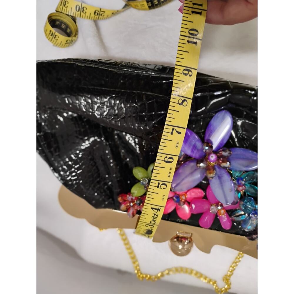 3d Floral Bead design special occasion handbag - Picture 5 of 10